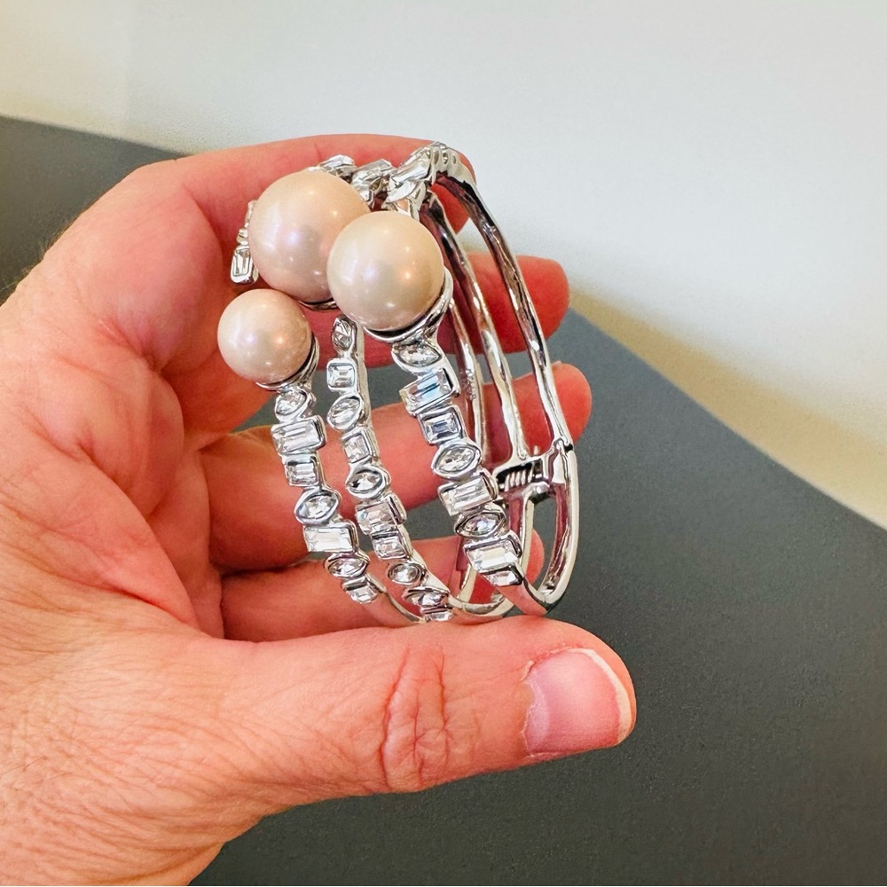 Alexis Bittar RARE Luxury authentic formal pearl Crystal Statement Cuff/Bracelet - Picture 17 of 17